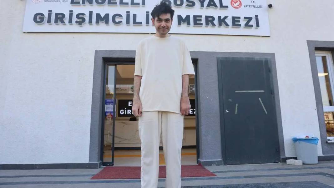 Hatay’da Deprem Travmasıyla Eve Kapanmıştı! Annesi Yuva Kursun İstiyor 6